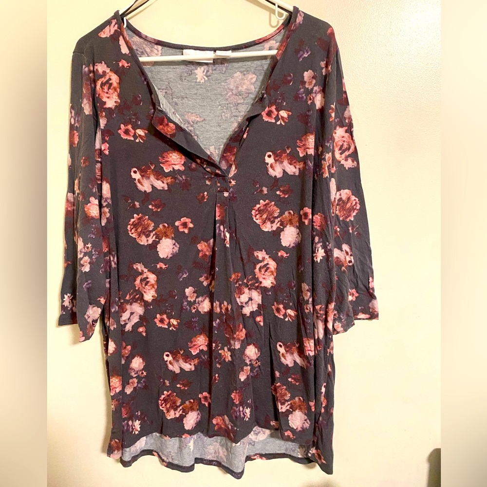 Lovely floral top.